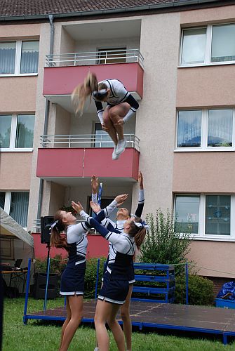 1 Cheerleader