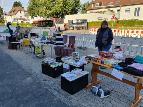 F4_Flohmarkt Strasse Kiosk