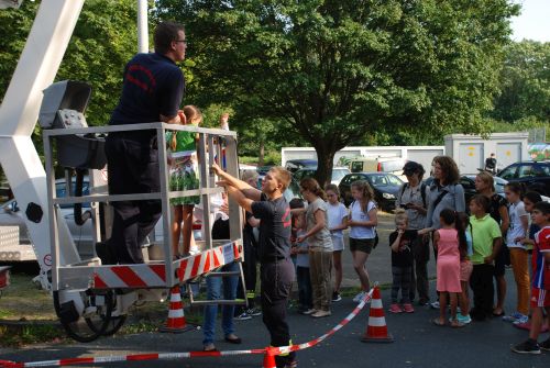 2_Hubwagenfahrt Feuerwehr1